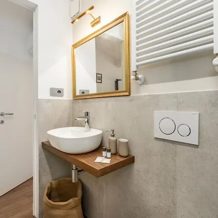 Apartment La Casa Di Angelique - Dolce Florence